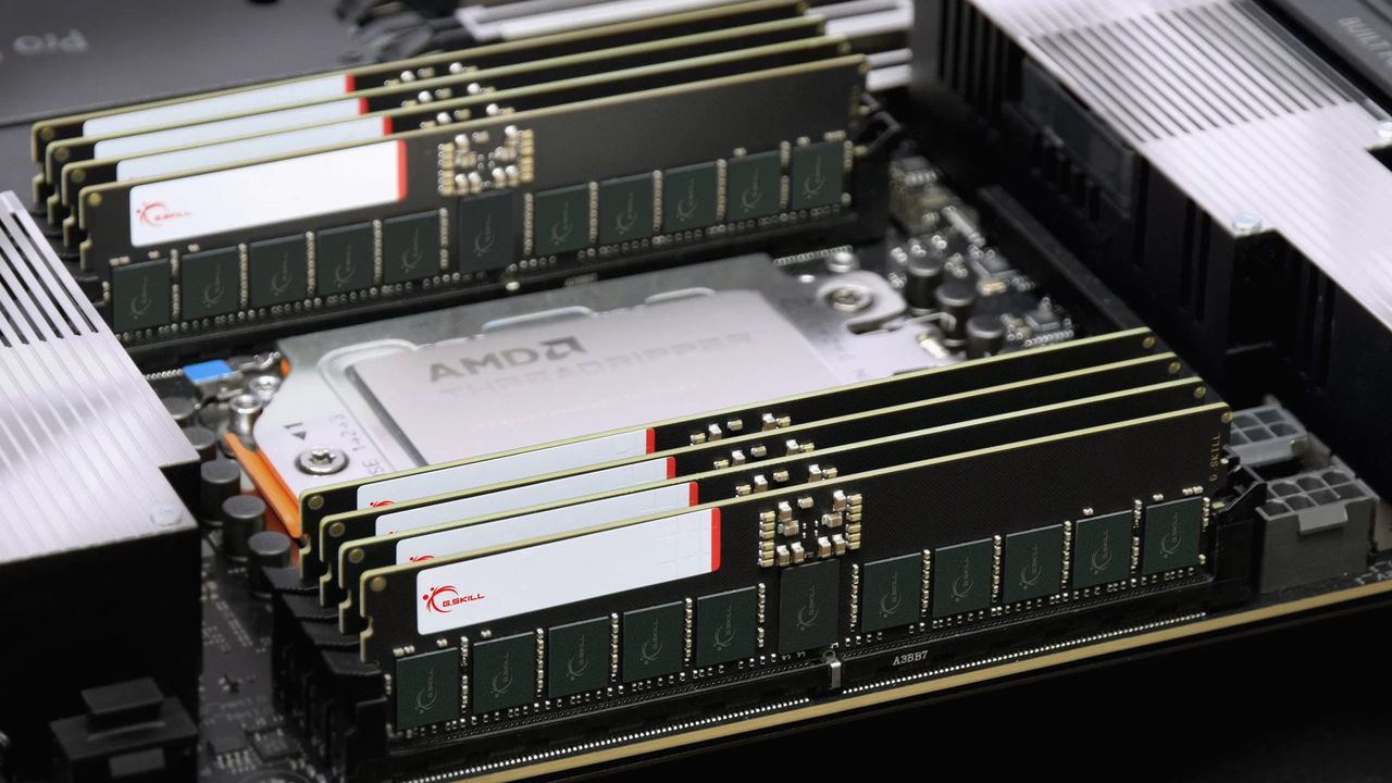 DDR5 메모리 가격의 미스터리: 분석가들의 말과 현실의 괴리